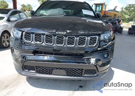 2024 Jeep Compass Latitude Lux Fwd from USA, damaged, VIN 3C4NJDFN5RT104769